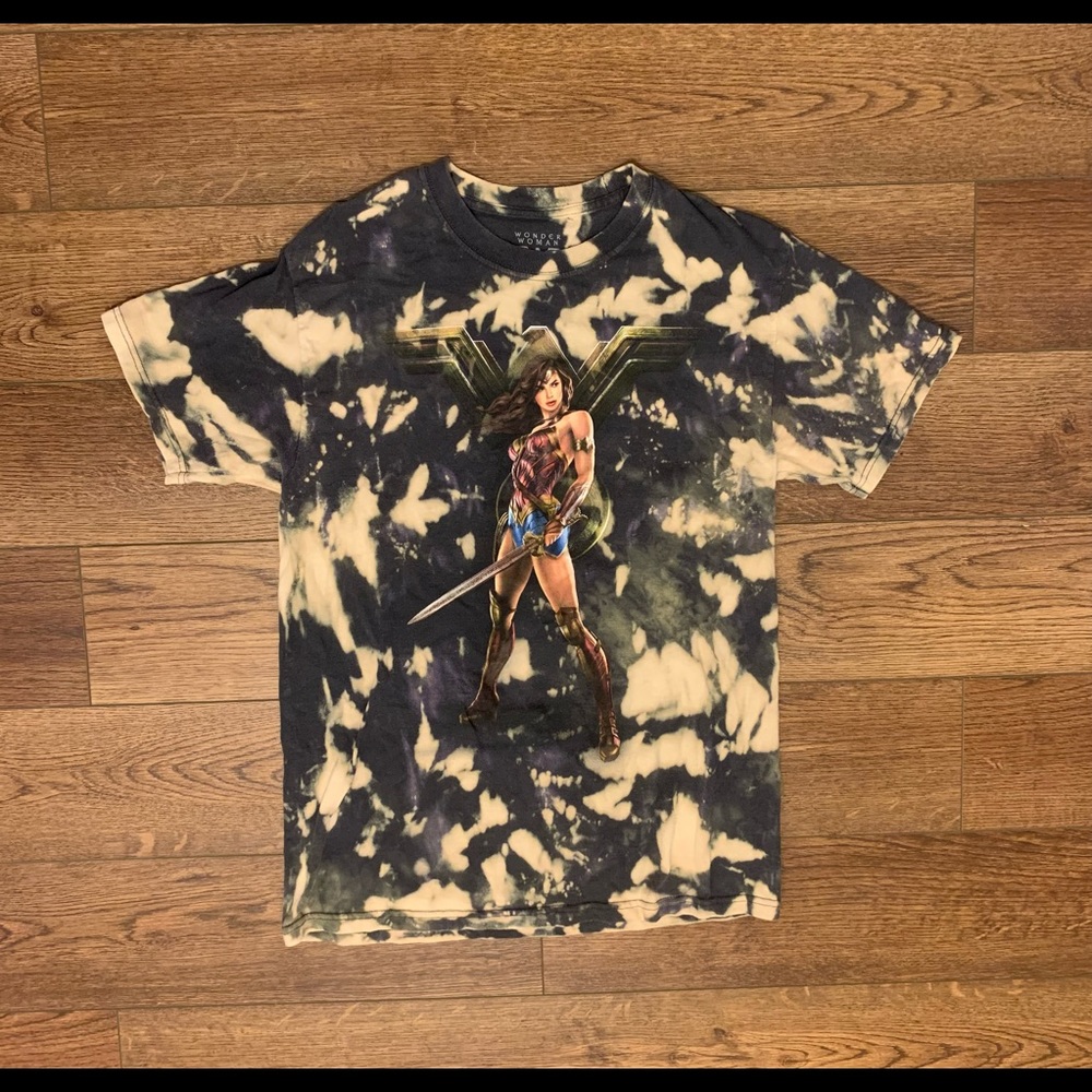 Men’s Medium Custom Tye Dye Wonder Women Short Sleeve Tee